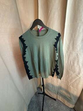 Zaket & Plover Olive Green and Black Zig-Zag Trim Crew Neck Sweater